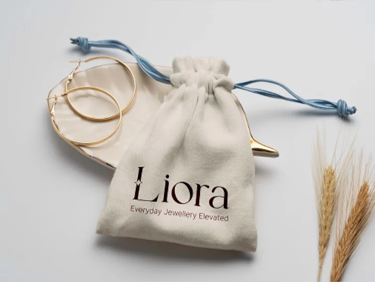Liora jewellery pouch